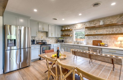 Palo Pinto House | Gorgeous Palo Pinto Home w/Private Hot Tub!