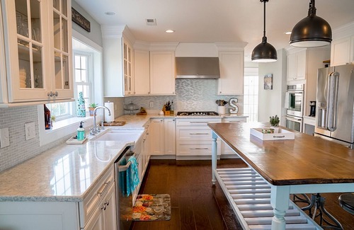 Milford House | Gorgeous pano views, Beach Front Access and hot tub! Your peaceful escape!