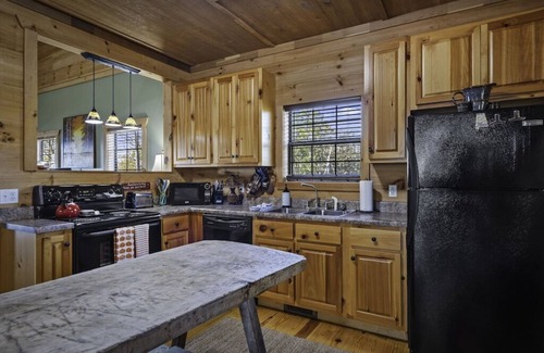 Valley Head Cabin | Gorgeous panoramic mountain views from the hot tub!