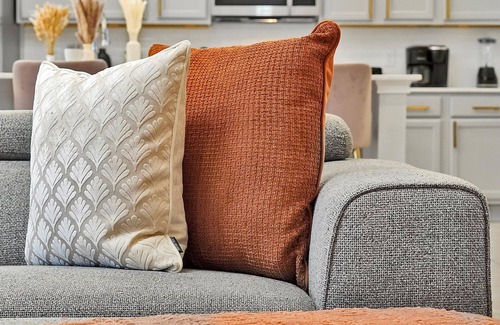 Florida Central Atlantic Coast House | Gorgeous Paradiso Mansion-Pool/Game Room/Theater-3