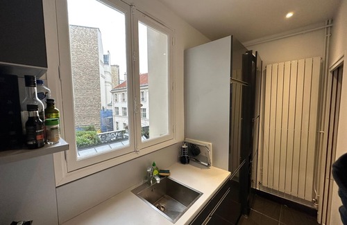Porte-Dauphine Apartment | Gorgeous Paris Eiffel Tower