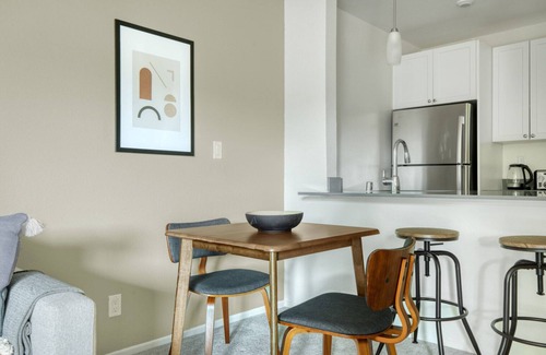 Pasadena Apartment | Gorgeous Pasadena 1BR w/Gym & Pool, nr Colorado Ave, by Blueground