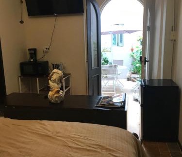 San Francisco Apartment | ★ Gorgeous Patio Room at Casa of Essence located in ♥ of Old San Juan ★
