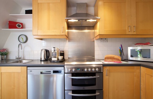 Bath Apartment | Gorgeous, peaceful & very central apartment with fabulous views.
