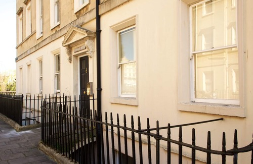 Bath Apartment | Gorgeous, peaceful & very central apartment with fabulous views.