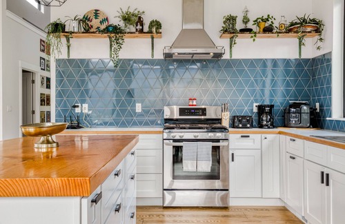 Stevenson House | Gorgeous pet friendly home with breath taking views, hot tub and fire pit