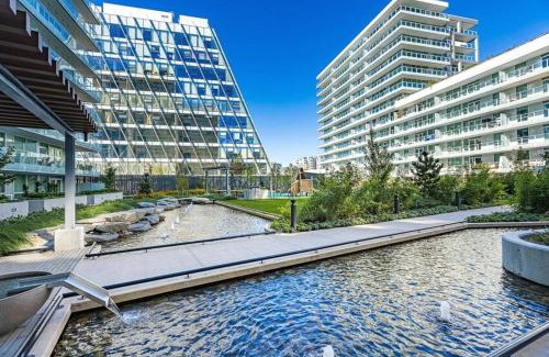 Richmond City Centre Apartment | Gorgeous Place In Downtown RMD