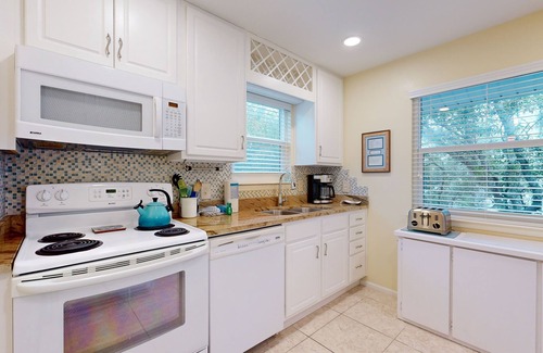 Gulf Pines House | Gorgeous private home, great for families and close to beach