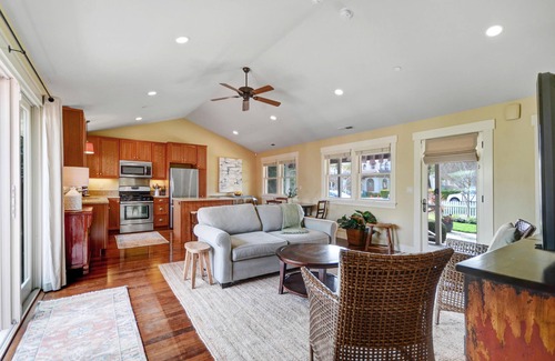 Sonoma House | Gorgeous Property within the heart of Sonoma