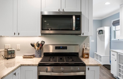 Harbor Springs House | Gorgeous remodeled home in Harbor Springs with Hot tub