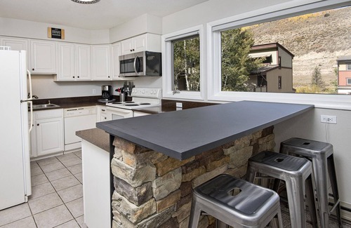 Intermountain Condo | Gorgeous Renovated Condo, Private Hot Tub, on Bus Route