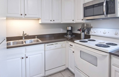 Intermountain Condo | Gorgeous Renovated Condo, Private Hot Tub, on Bus Route