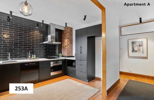 Sandy Bay House | Gorgeous renovated duplex in central location. Walk to Salamanca, city & beach.