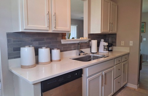 Pineland House | GORGEOUS RENTAL! Paradise In Old Time Florida at "The Dew Drop Ian"