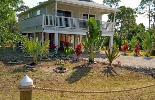 Pineland House | GORGEOUS RENTAL! Paradise In Old Time Florida at "The Dew Drop Ian"