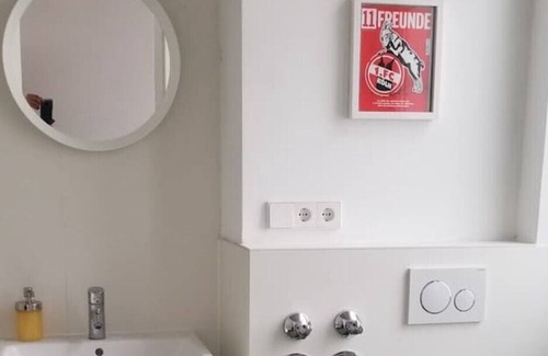 Deutz Apartment | Gorgeous Rooftop Apartment in Cologne-Deutz
