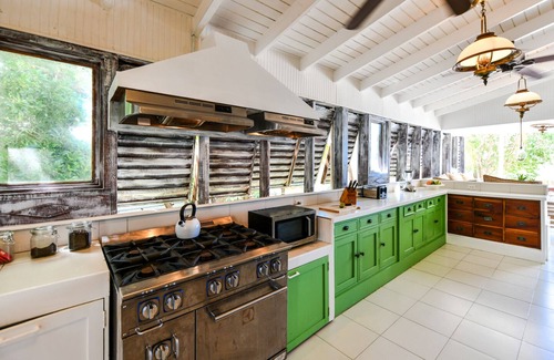 Falmouth Harbour Villa | Gorgeous Seafront Villa In Turtle Bay, Close To English Harbour. 6 beds, Pool