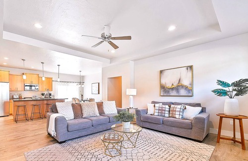 Meridian House | Gorgeous & Secluded 3BR 2BA Getaway by The Village