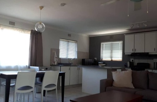 Durban North Cottage | Gorgeous Self Catering Cottage off Umhlanga Rocks