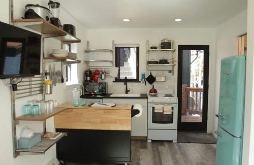 Minturn House | Gorgeous small apartment with everything you need!