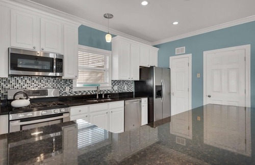 Clipper Cove House | Gorgeous & Spacious 4 Bdrm, Sleeps 14, Close To Beach & Pool!