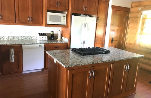 Indian Shores Cabin | Gorgeous, Spacious Log Lake Home - Amazing View of 285 feet of Lake Shore!