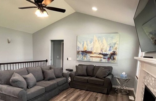 Westland House | Gorgeous Spacious Ranch!
