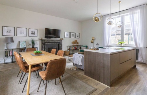 Clitheroe House | Gorgeous, stylish, huge Georgian home 4 bed 4 bath