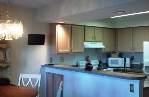 Port Clinton Condo | Gorgeous sunsets and lake views