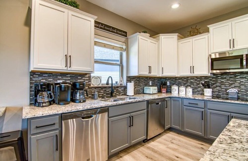 Table Rock House | Gorgeous Table Rock Lake View! Hot Tub, Pool!