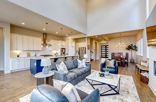 French Quarter House | Gorgeous Texas home with water views, high ceilings, balcony, streaming, & AC