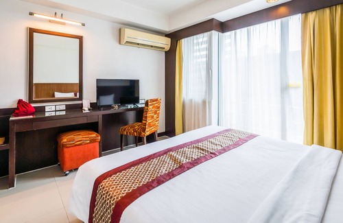 Thanon Phaya Thai Apartment | Gorgeous Thai Style near BTS Phayathai