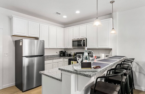 Boise House | Gorgeous & Trendy Townhome | Near The Village (89)