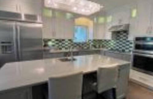 Burnaby Apartment | Gorgeous two beds unit near Burnaby Metrotownn