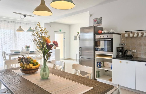 Muzini House | Gorgeous vacation home with pool and many extras.