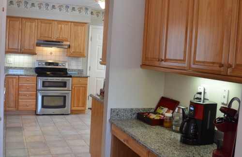 Clarendon House | Gorgeous Vermont Home - Home Gym, Fire Pit, close to hikes/lakes/mountains