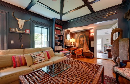 Rupert Villa | Gorgeous Victorian-Style House with Hilltop Pool!