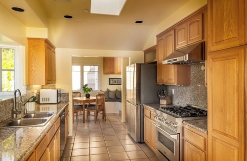 Coast Royal House | Gorgeous View Monger's House in Laguna Beach