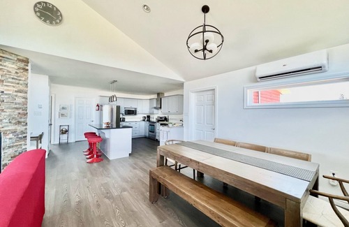 New London Cottage | Gorgeous views of the dunes at Cavendish Beach