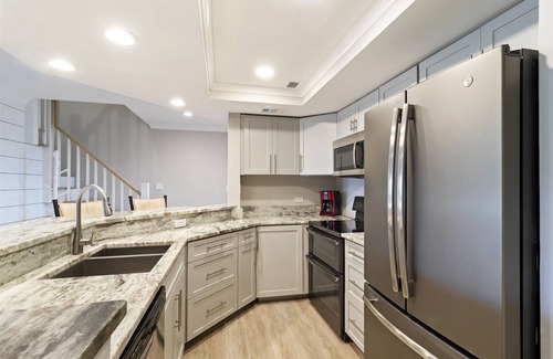 Shelter Cove Condo | Gorgeous Villa with Stunning Marina Views - Pet Friendly - Near Beach!