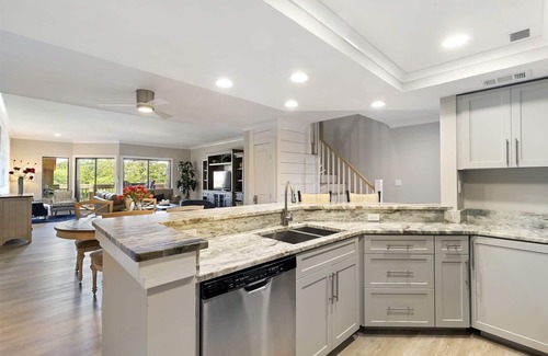 Shelter Cove Condo | Gorgeous Villa with Stunning Marina Views - Pet Friendly - Near Beach!