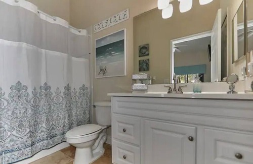 Hillcrest Estates Condo | Gorgeous! 'Villa Lucaya' Updated 3 /2 NEAR DISNEY! No Resort Fees!