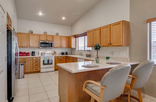 Casa Grande House | Gorgeous Vistas @ Casa Grande. RV parking, Horse Property, near Hiking Trails.