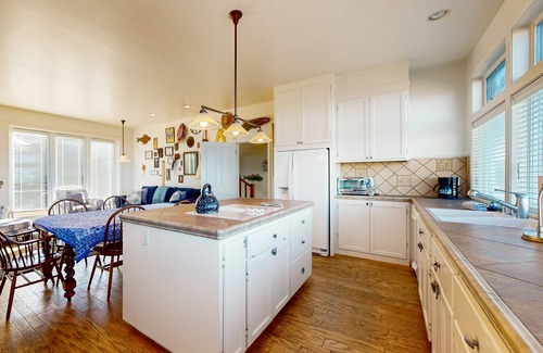 Fort Bragg House | Gorgeous waterfront home with easy beach access, free WiFi, & more