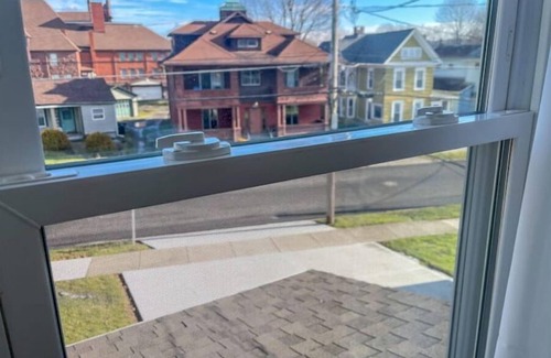 Waverly Apartment | Gorgeous Waverly Walk-up