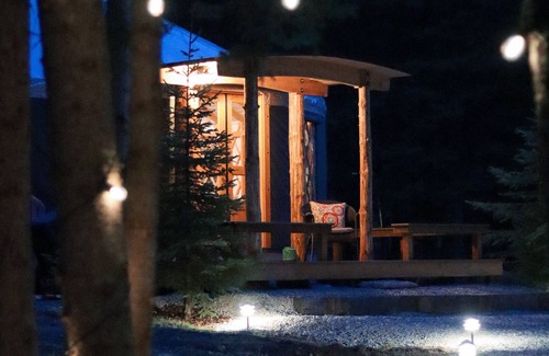 Kila House | Gorgeous Yurt in Mountains Near Glacier National Park