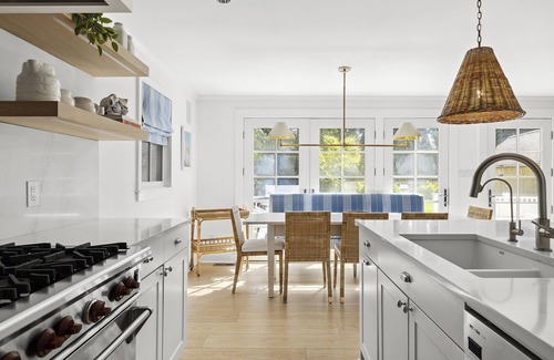 Village of Southampton House | Gorgeously Renovated SH Village 5 bd w/Large Pool