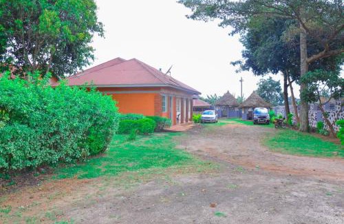 Kisoro Hotel | Gorilla Land Guest House