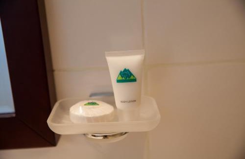 Gisenyi Hotel | Gorillas Lake Kivu Hotel