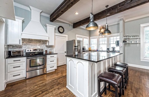 Waco House | Gorman House-As Seen On HGTV's Fixer Upper Silos Downtown Baylor McLane Stadium